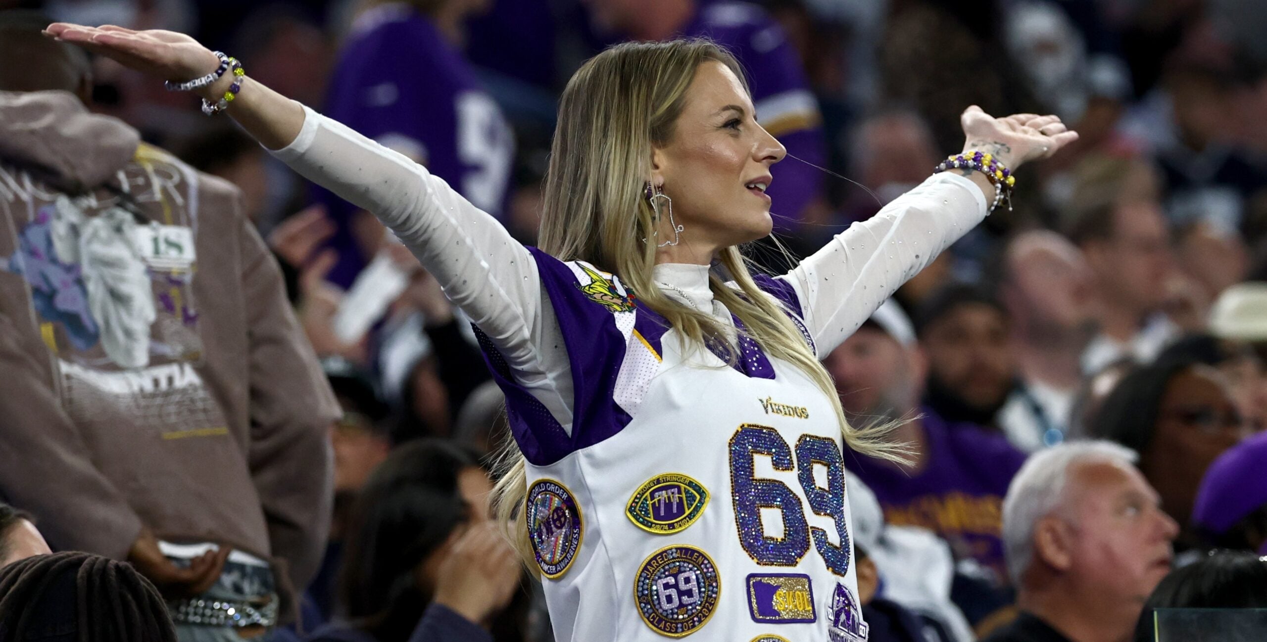 The Vikings’ Playoff Outlook | A 6-0 Football Team Look for Fireworks Instead of Fizzling — Prior Lake Schools news